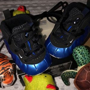 ✨✨NIKE LIL’ POSITE ONE XX✨✨